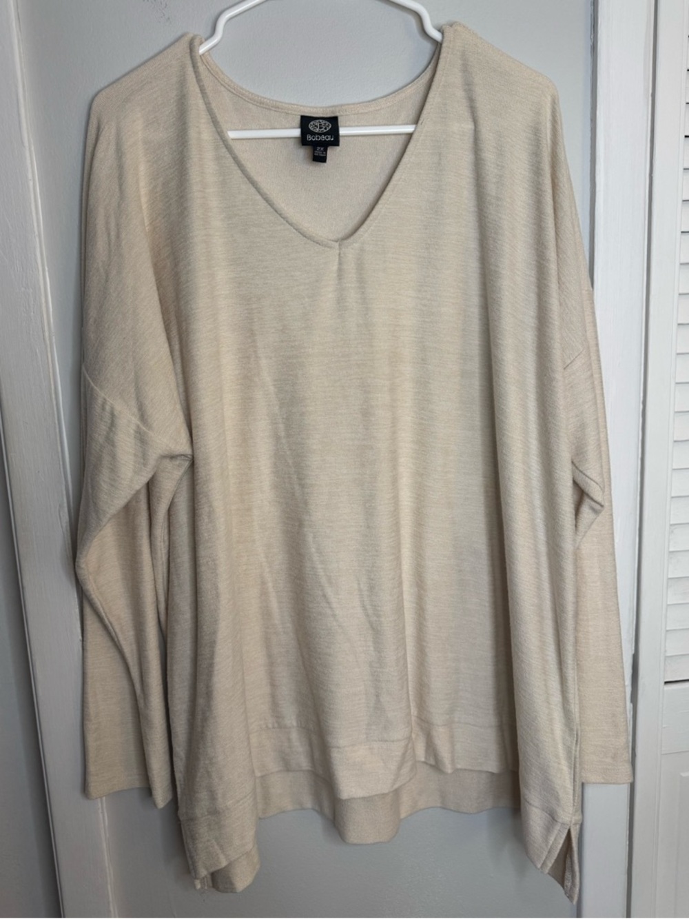 Bobeau Cream V-Neck Knit lightweight sweater 2X
